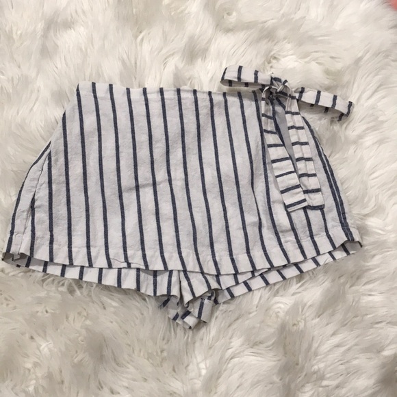 Forever 21 Pants - Stripped tie shorts